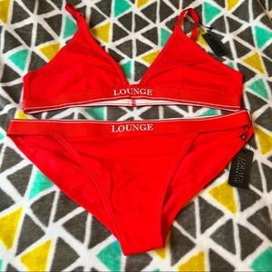 Lounge triangle cheeky set